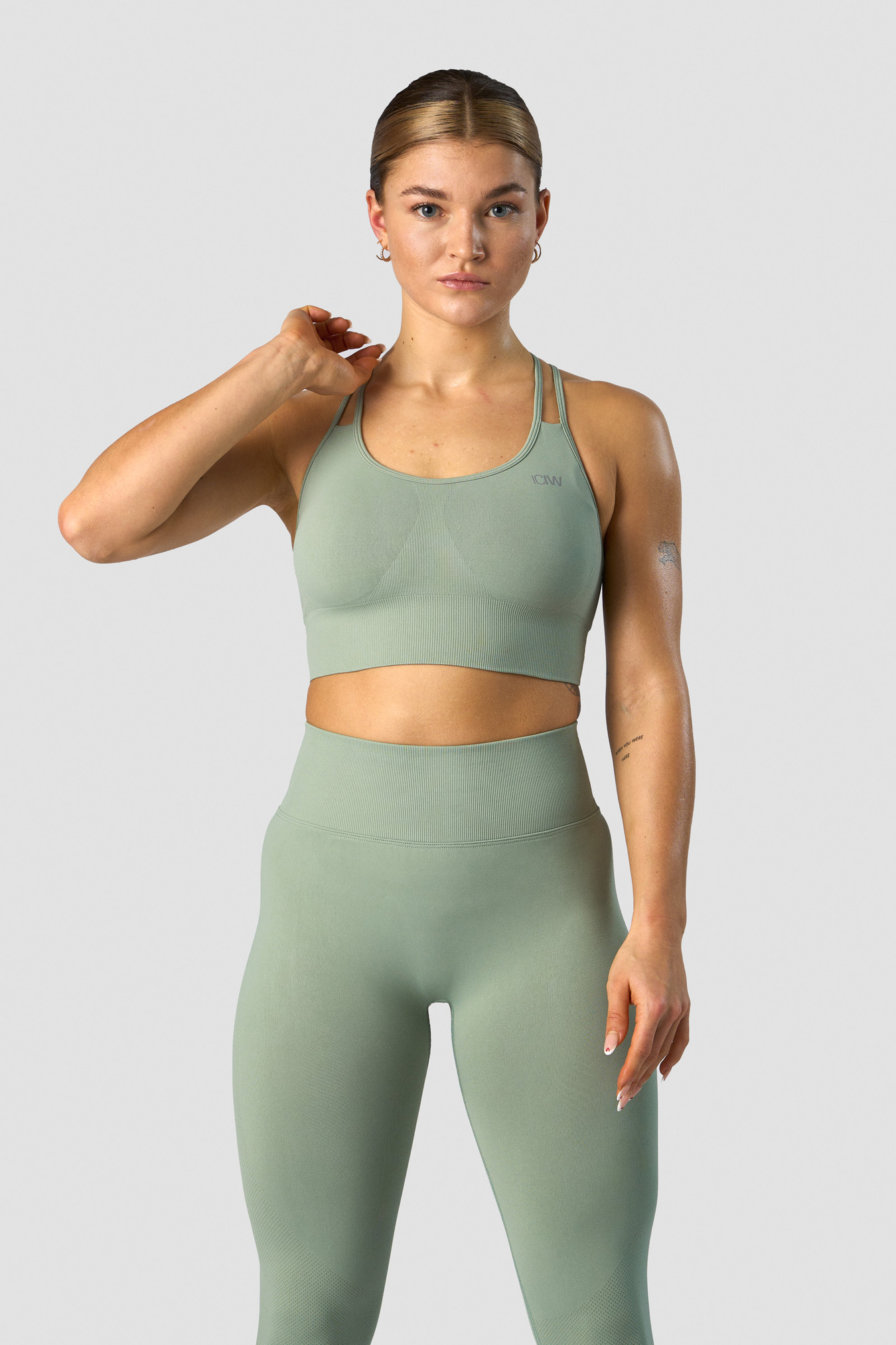 Define Seamless Sports Bra Light Sage Green - image 1
